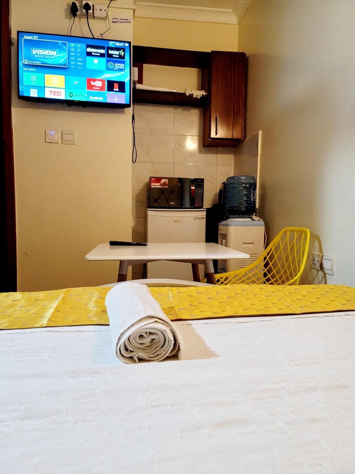 Sunrise Blue Moon B&B Nairobi Dış mekan fotoğraf