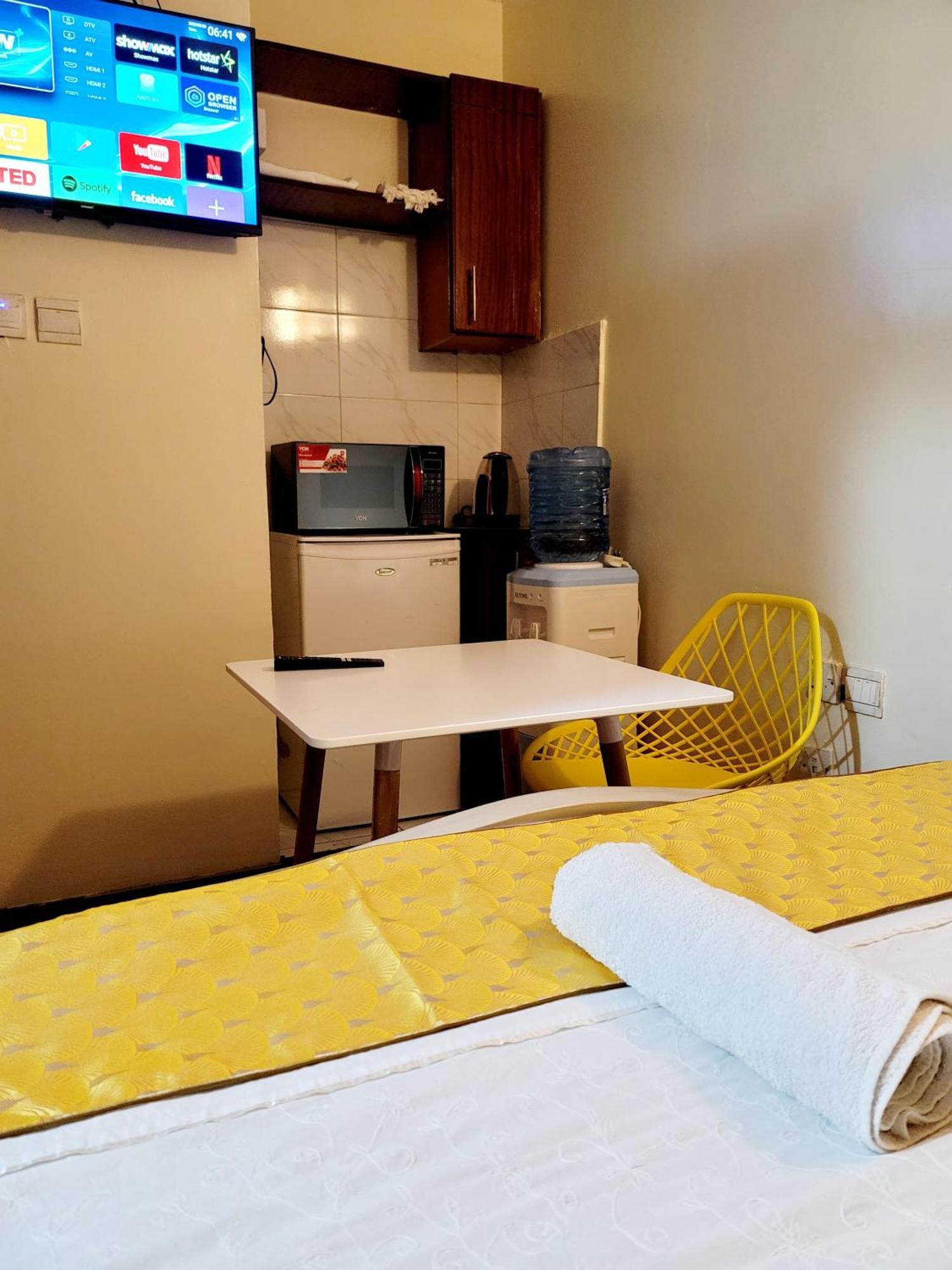 Sunrise Blue Moon B&B Nairobi Dış mekan fotoğraf